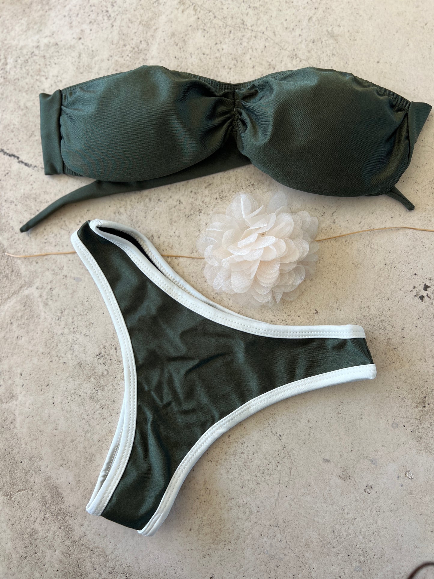 Bikini flor
