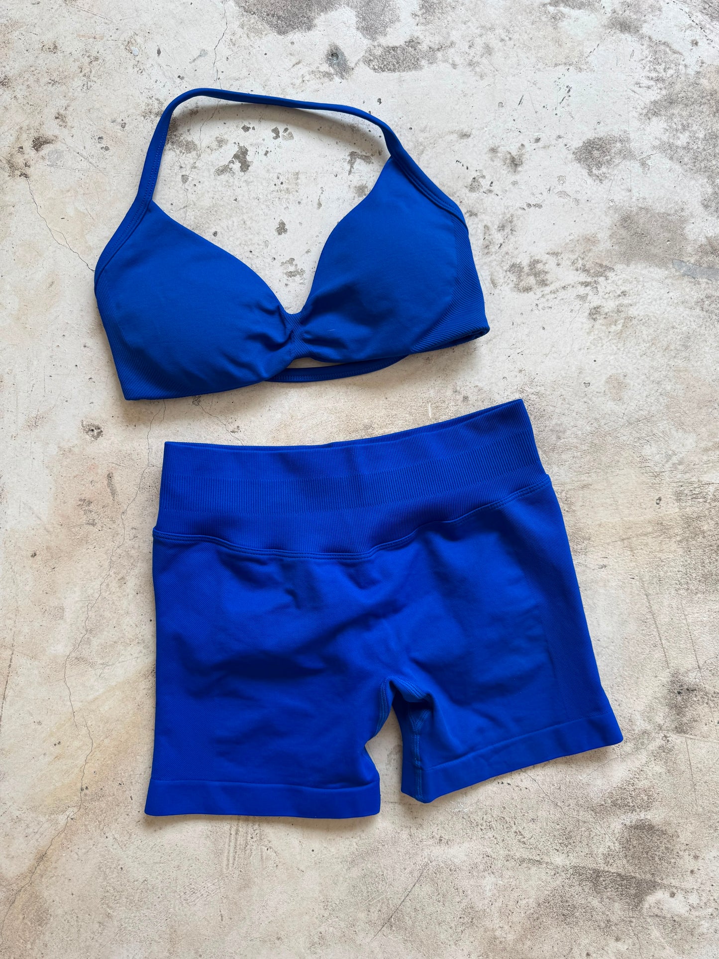 Set short tirita