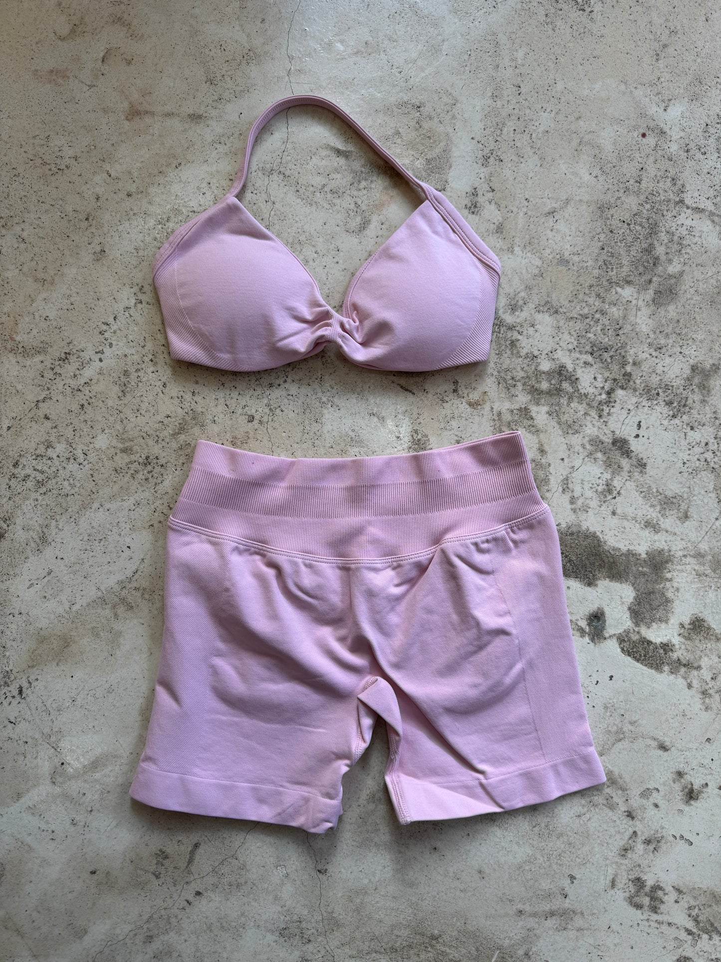 Set short tirita