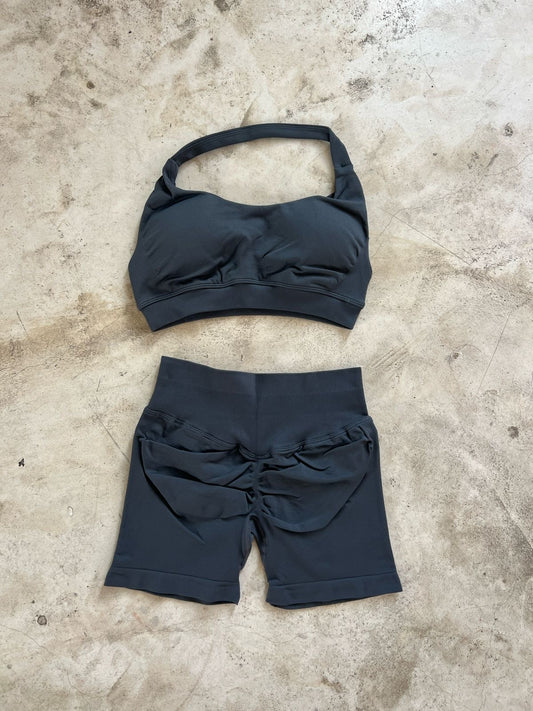Set short seamless