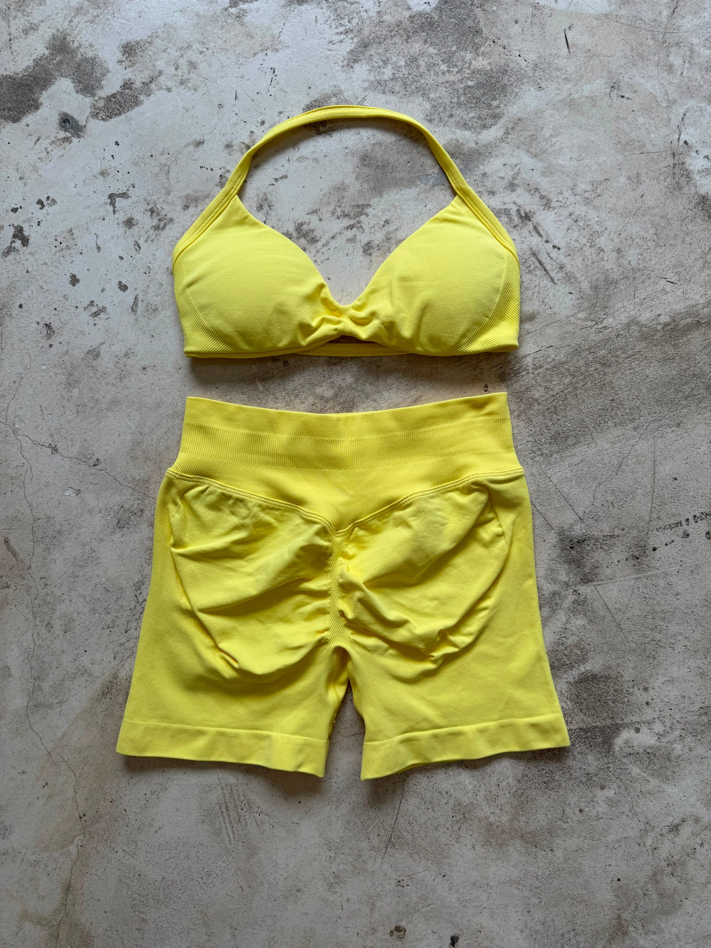 Set short tirita