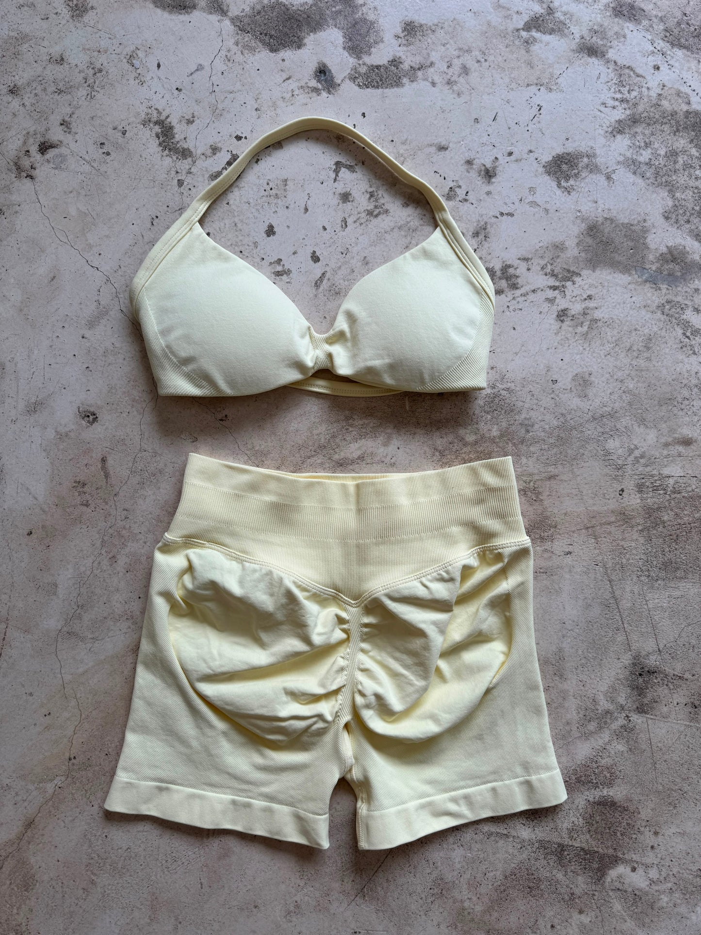 Set short tirita