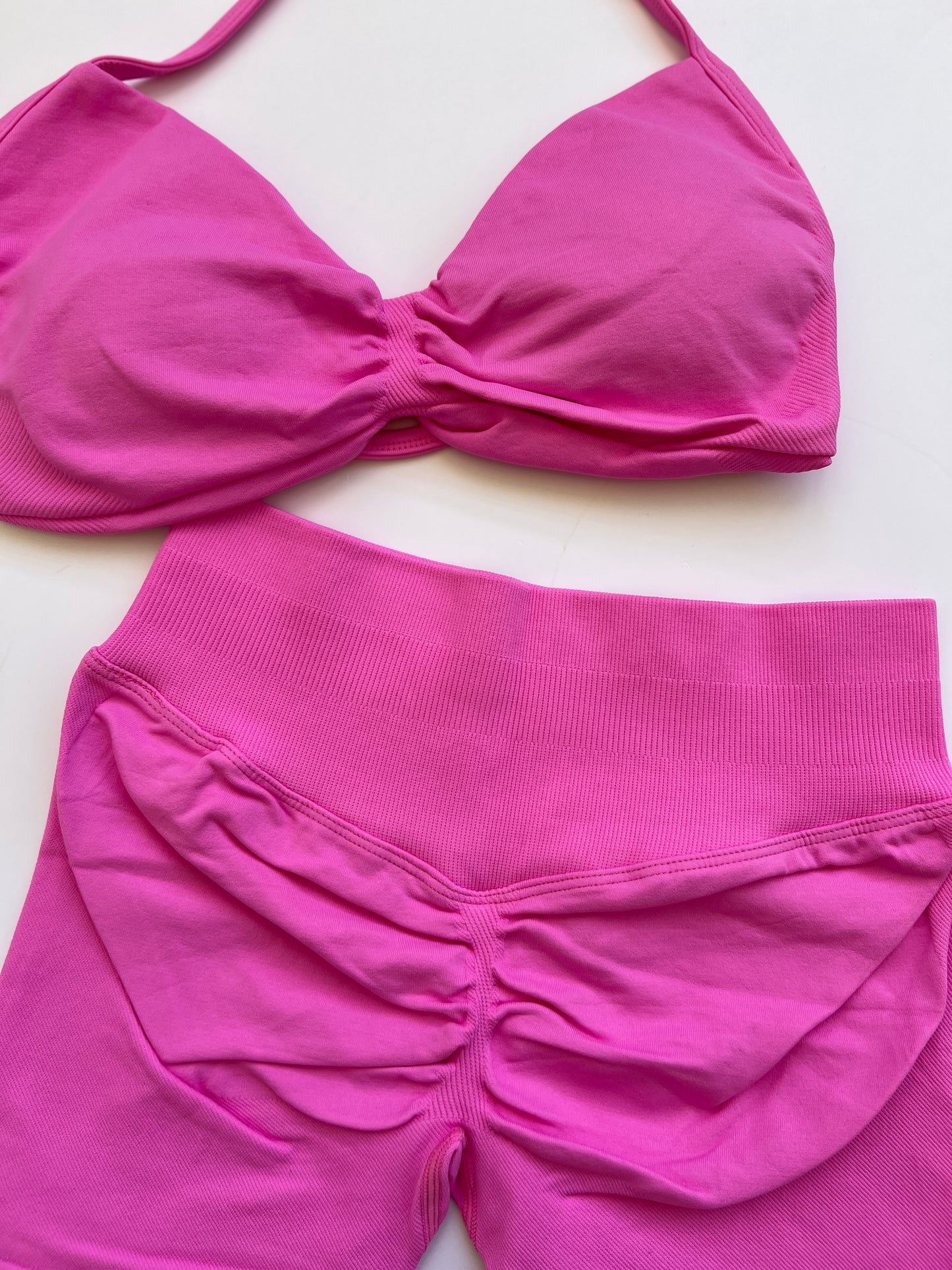 Set short seamless