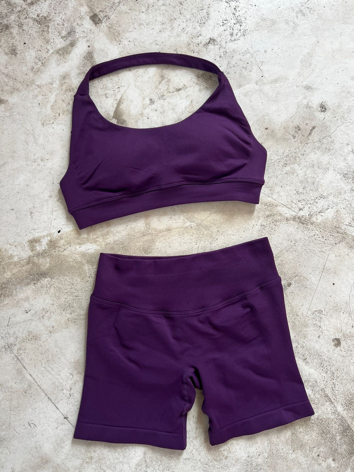 Set short seamless