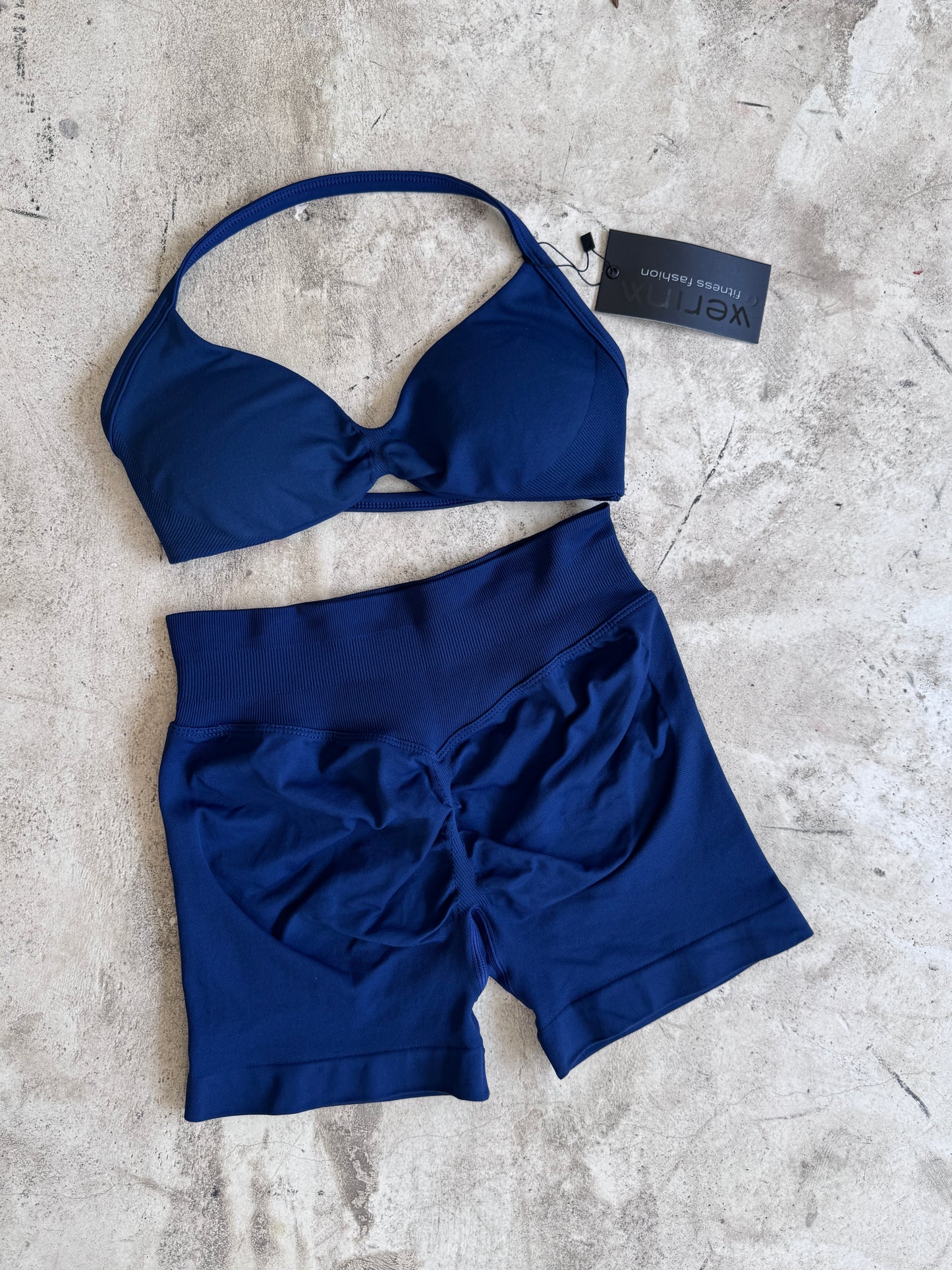 Set short tirita